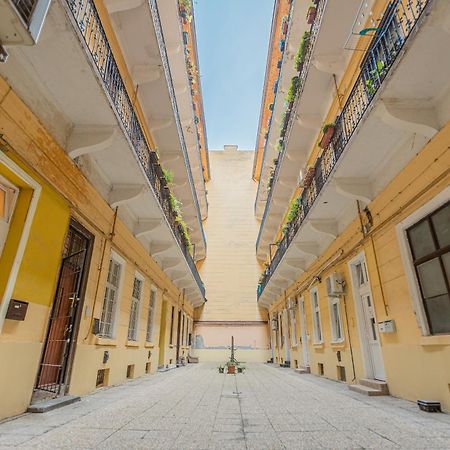 One-Bedroom Apartment In The Heart Of Budapest, Rakoczi ภายนอก รูปภาพ